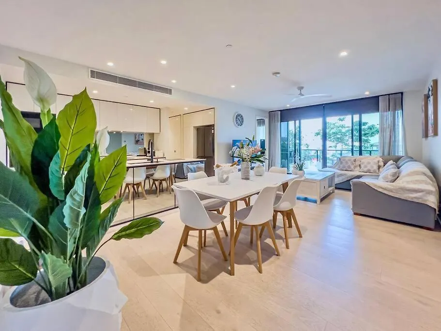 Palm Beach Luxury Getaway Gold Coast Apartment