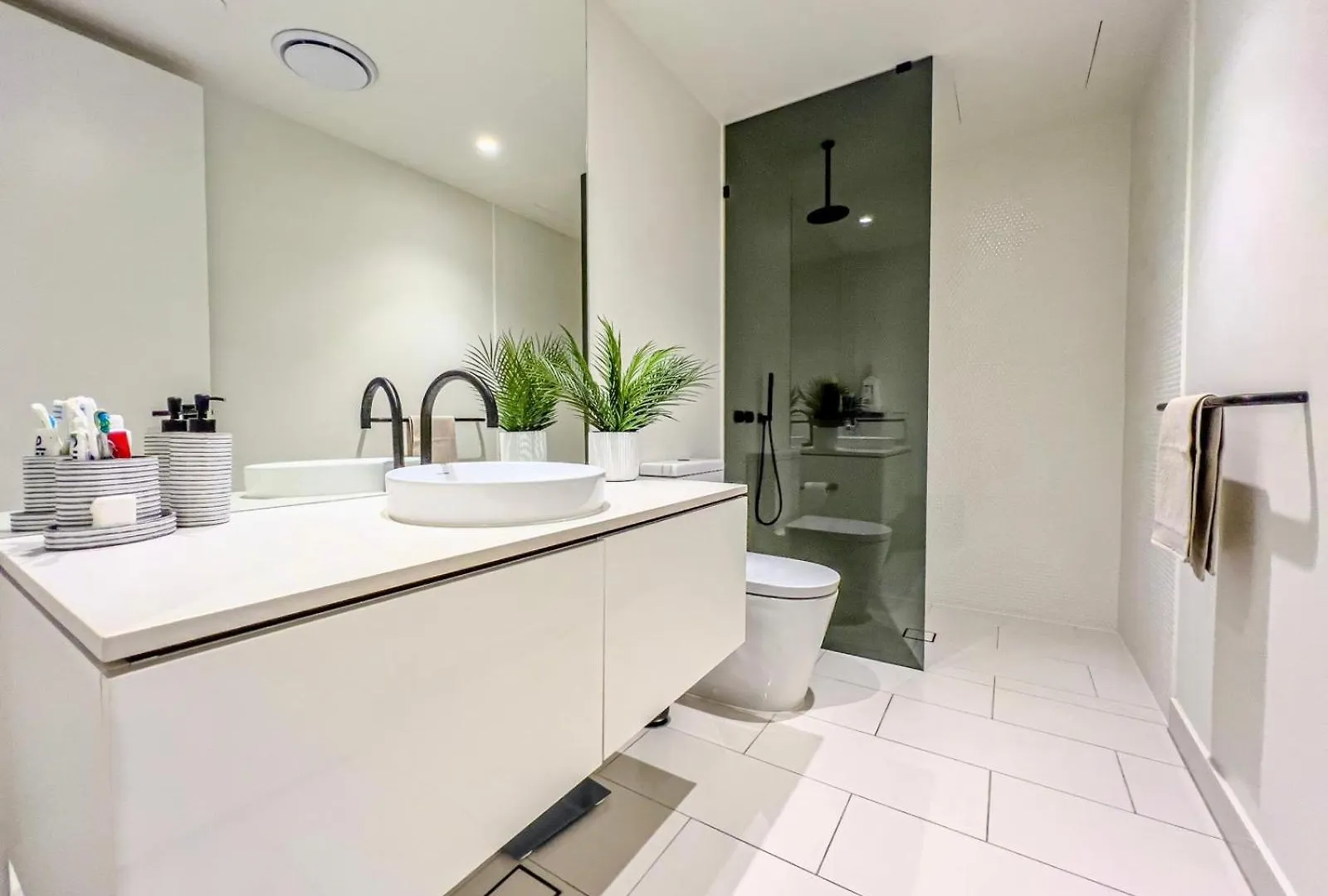 Palm Beach Luxury Getaway Gold Coast Apartment