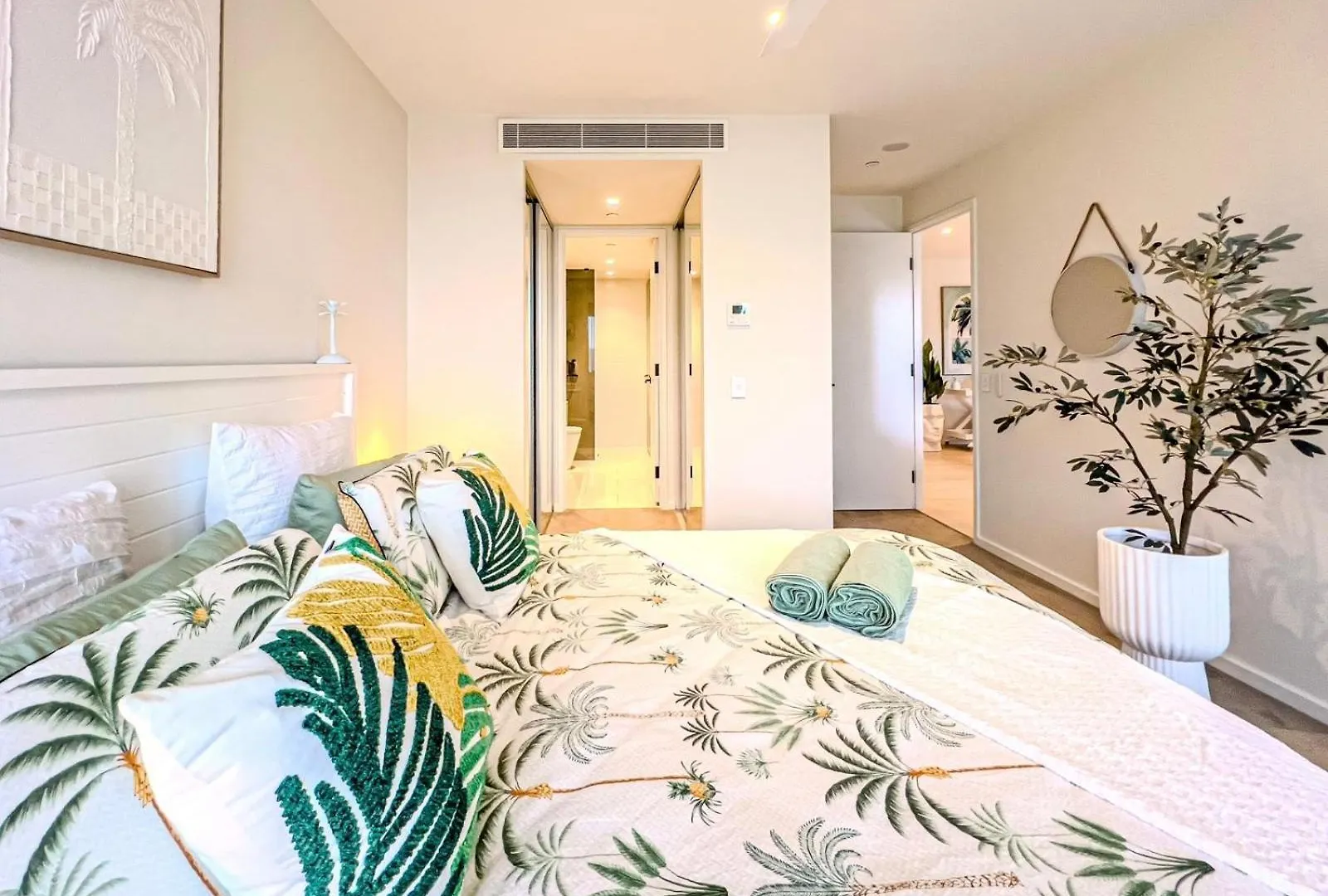 Palm Beach Luxury Getaway Gold Coast Apartment
