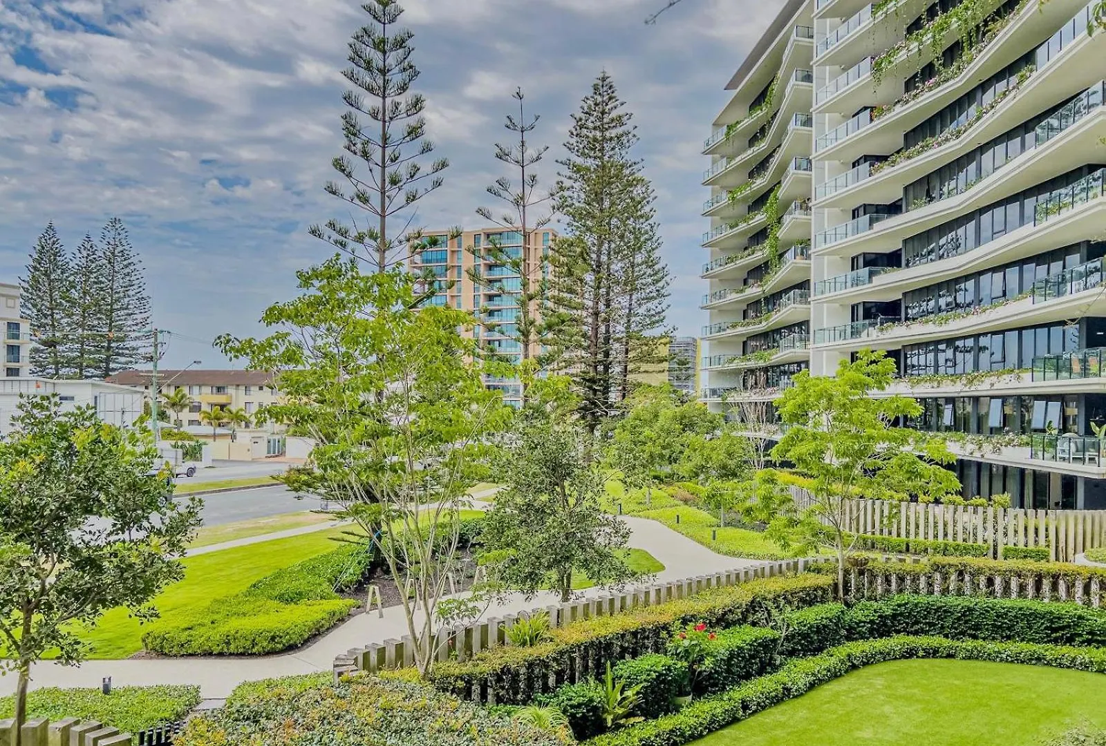 Palm Beach Luxury Getaway Gold Coast